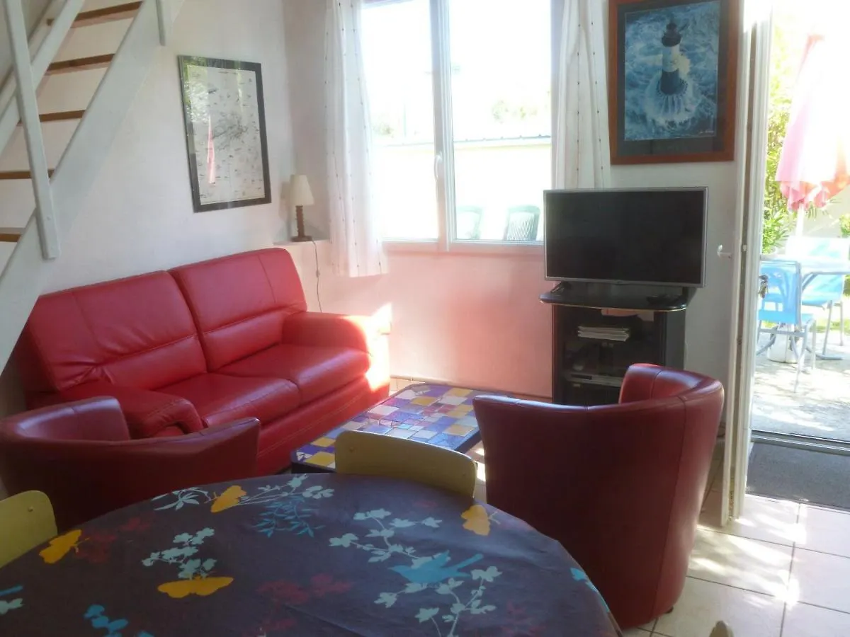 Holiday home Maison De Charme A Plougasnou Avec Jardin Cloture
